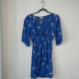 NWT Blue Floral Billabong Beach Dress